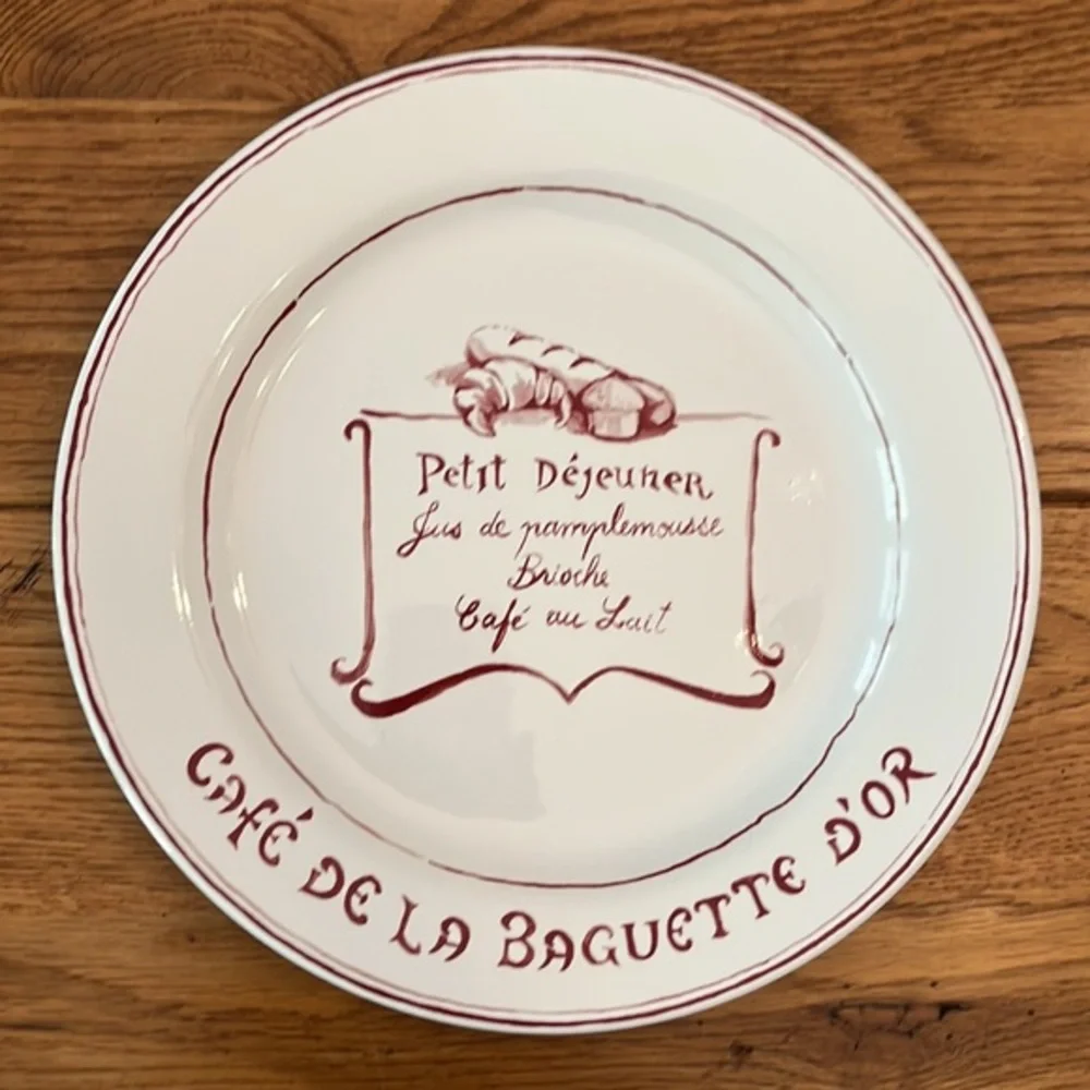 Williams Sonoma Petit‎ Dejeuner Plate Maroon White Set of 3